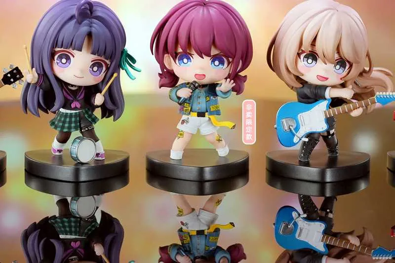 GIRLS BAND CRY